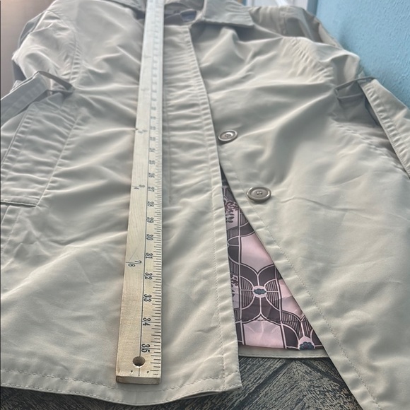 London Fog Classic Tan Trench Coat for Women - Picture 8 of 16